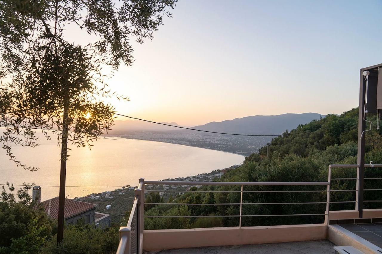Messinian Sunset Villa Kalamáta Buitenkant foto