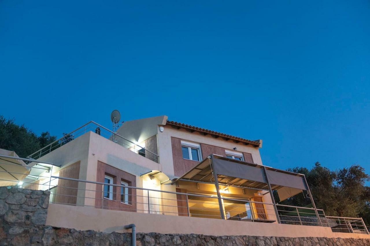 Messinian Sunset Villa Kalamáta Buitenkant foto