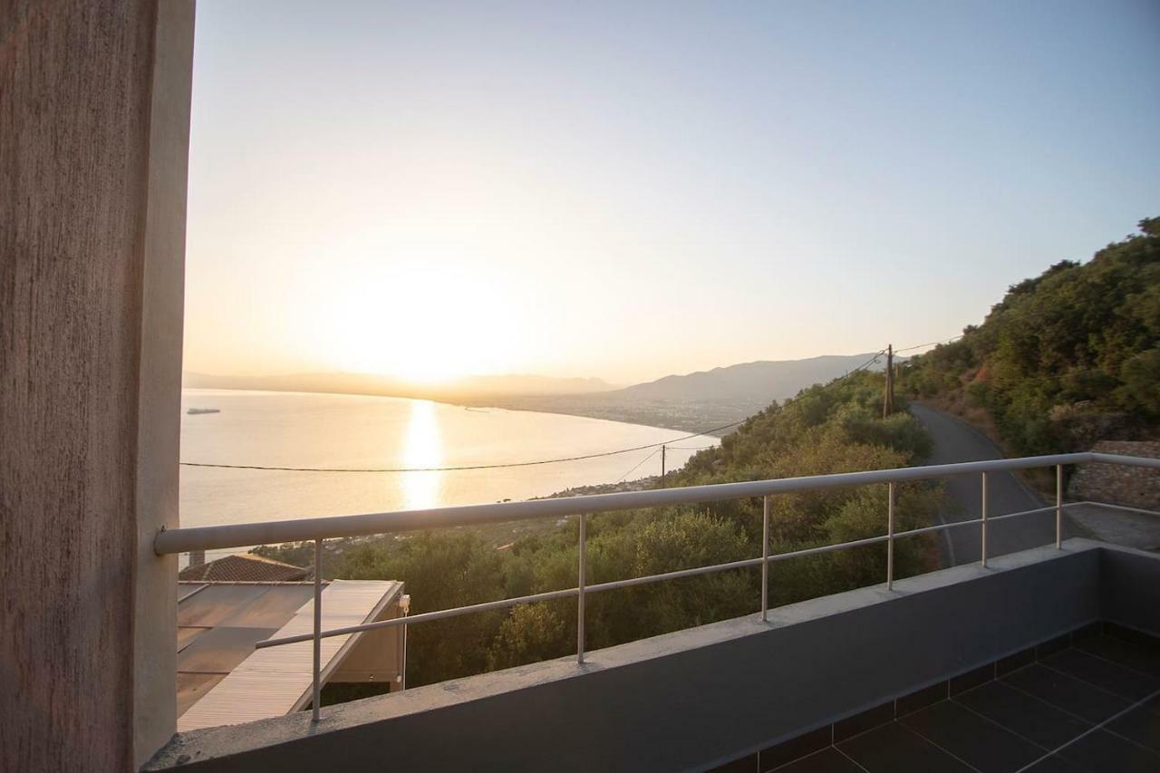 Messinian Sunset Villa Kalamáta Buitenkant foto