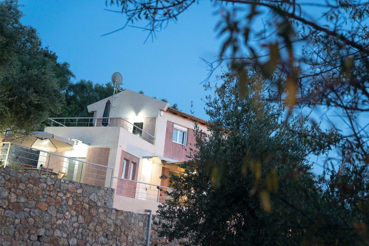 Messinian Sunset Villa Kalamáta Buitenkant foto